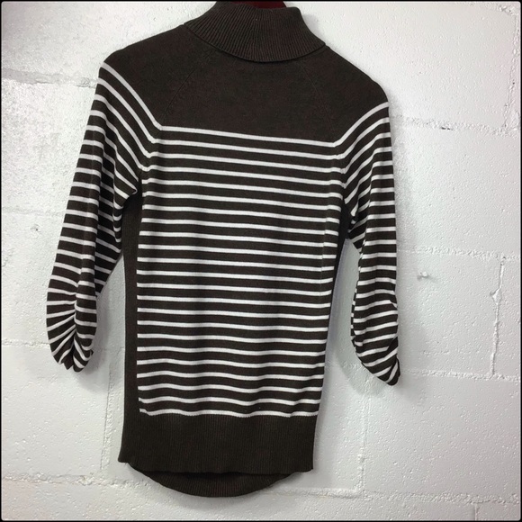 89th & Madison Medium Turtleneck Sweater - Picture 4 of 5